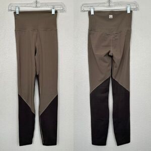 Vuori Colorblock Studio Leggings Light Oregano Green Athleisure Yoga Women's XS